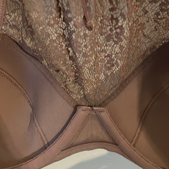 32DD NWOT Funky Victoria’s Secret bra-shirt perfect for layering 👀 - Picture 5 of 5